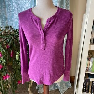 GAP ribbed knit henley long sleeve